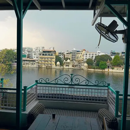 Hotel The Nayee Haveli-3